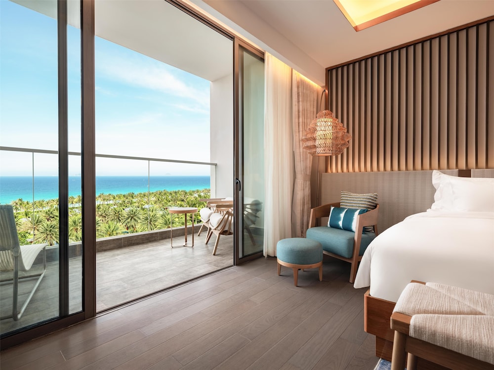 Beach/ocean view