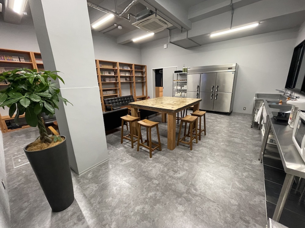 Restaurant-cafeteria