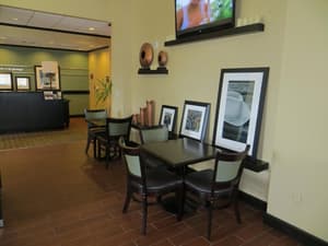 thumbnail: Dining