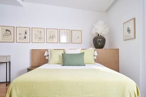 thumbnail: Room