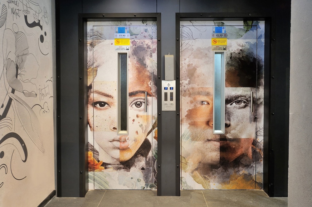 Elevator