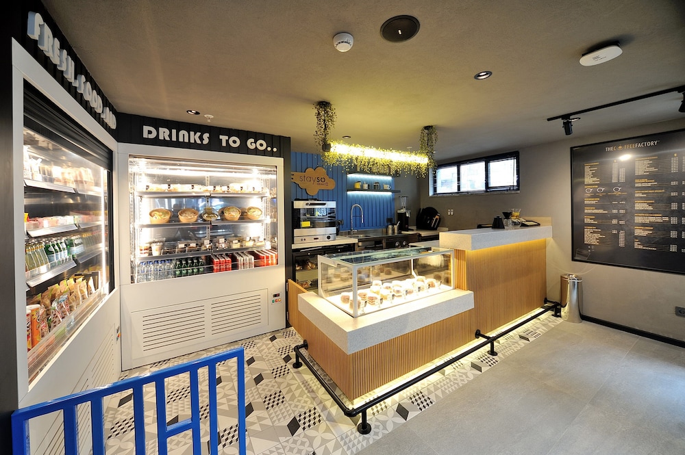 Snack bar