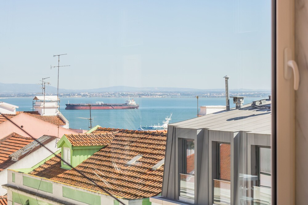 Beach/ocean view