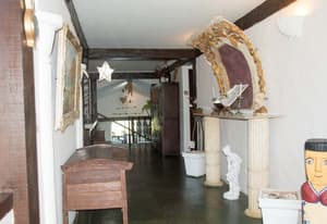 thumbnail: Interior