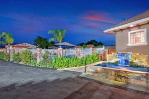 thumbnail: Exterior