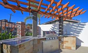 thumbnail: Exterior