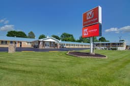 Westbridge Inn and Suites