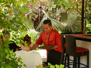 thumbnail: Restaurant