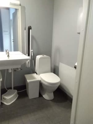 thumbnail: Bathroom