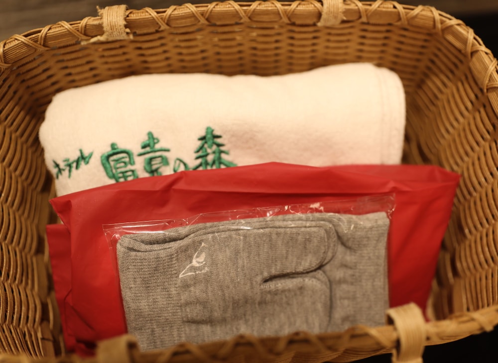 Bathroom amenities