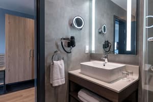 thumbnail: Bathroom
