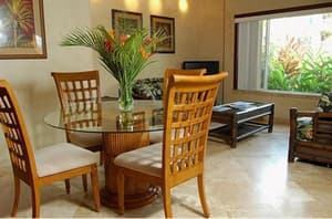 thumbnail: In-room dining