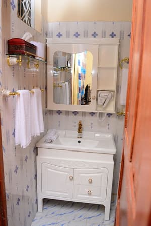 thumbnail: Bathroom