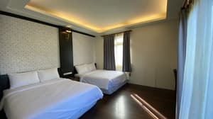 thumbnail: Room