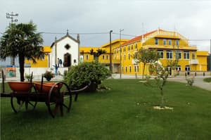 thumbnail: Exterior
