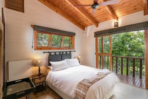 thumbnail: Room amenity