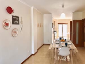 thumbnail: In-room dining
