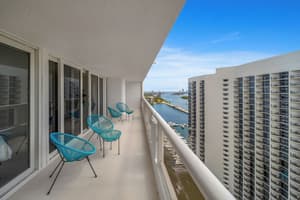 thumbnail: Balcony view