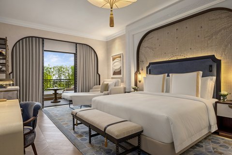 Jumeirah Zabeel Saray Rooms Deluxe Family Room Bed