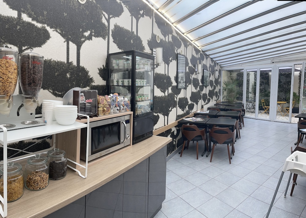 Restaurant-cafeteria