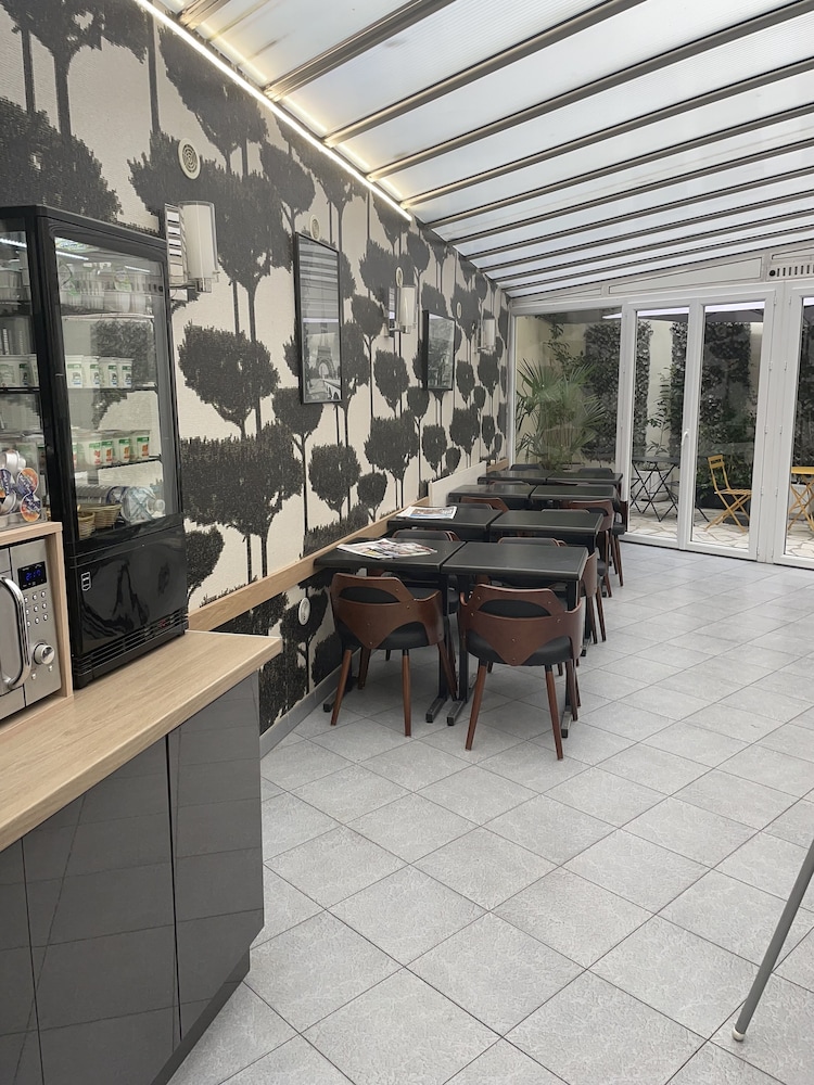 Restaurant-cafeteria