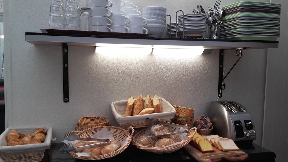Restaurant-cafeteria