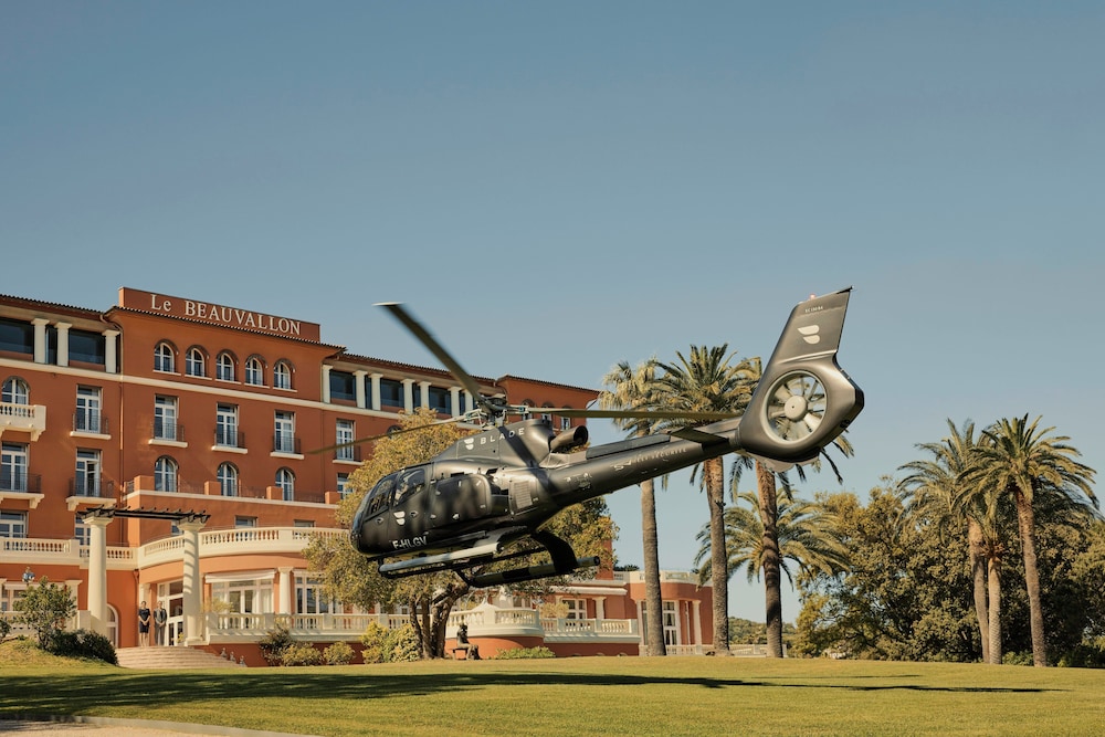 Helicopter/plane tours