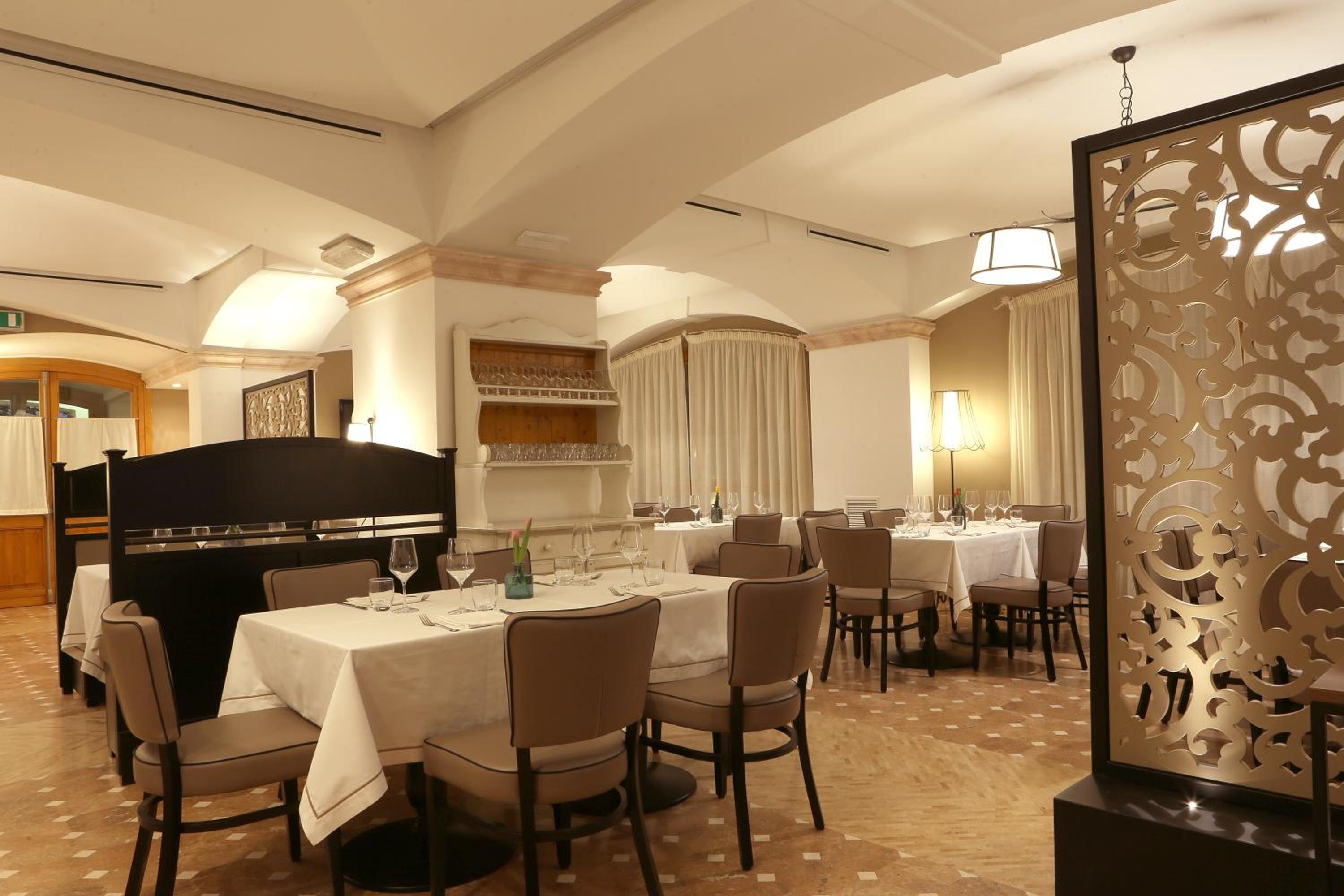 Restaurant-cafeteria