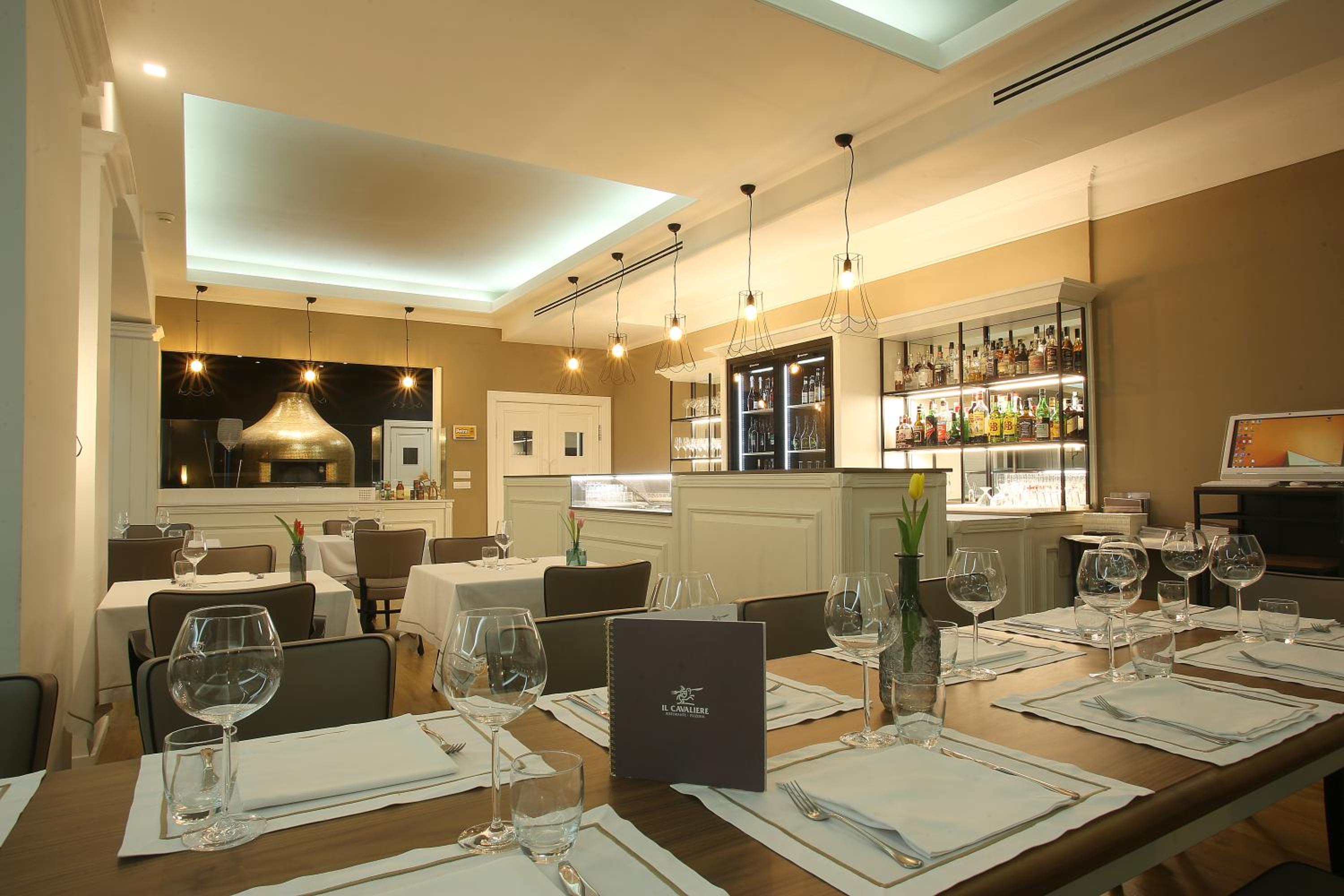 Restaurant-cafeteria