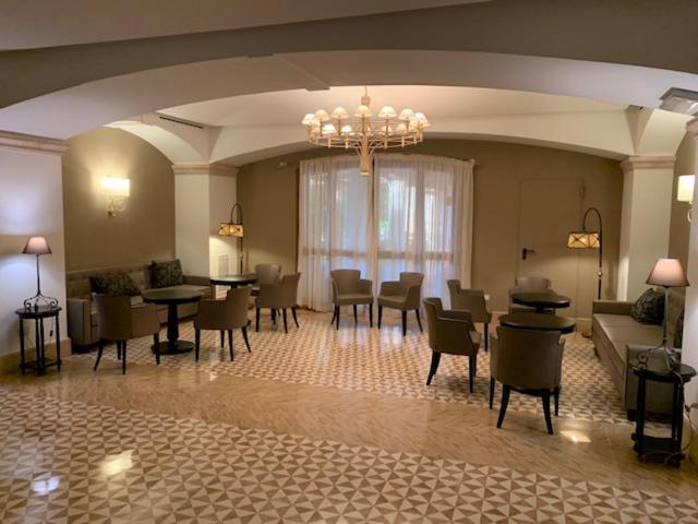 Restaurant-cafeteria