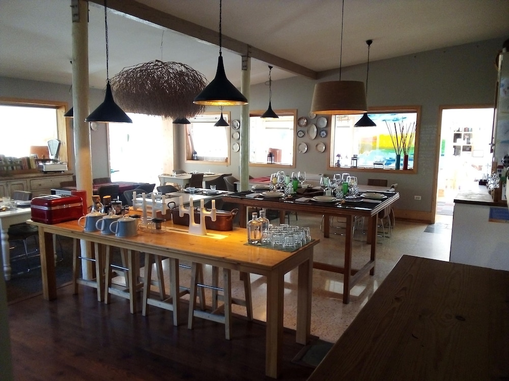 Restaurant-cafeteria