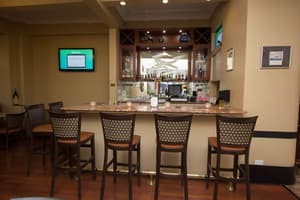 thumbnail: Bar (on property)
