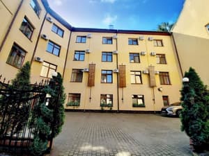 thumbnail: Courtyard