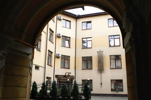 thumbnail: Courtyard