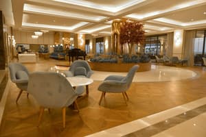 thumbnail: Lobby lounge
