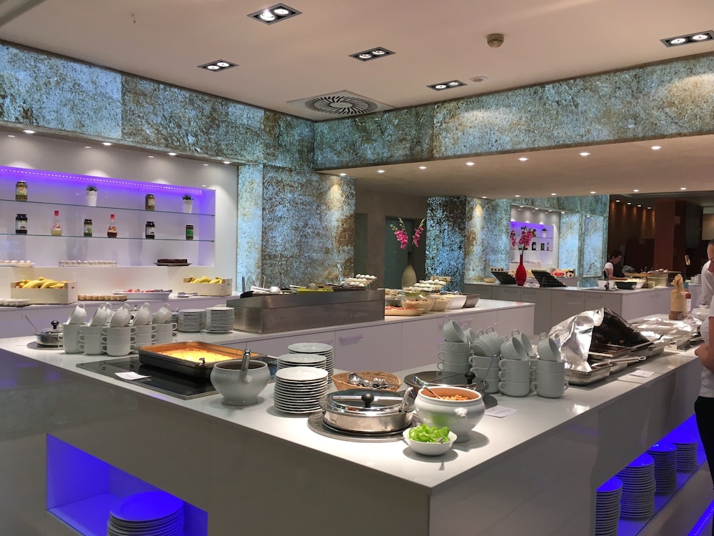 Restaurant-cafeteria