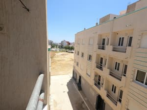 thumbnail: Exterior