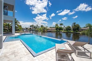 thumbnail: Outdoor pool