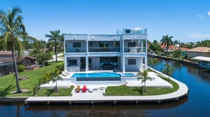 thumbnail: Pool