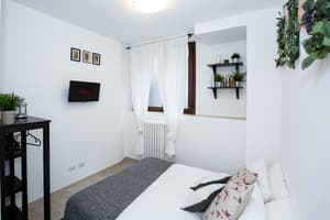thumbnail: Interior detail
