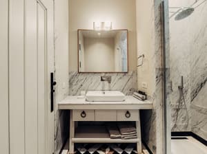 thumbnail: Bathroom shower