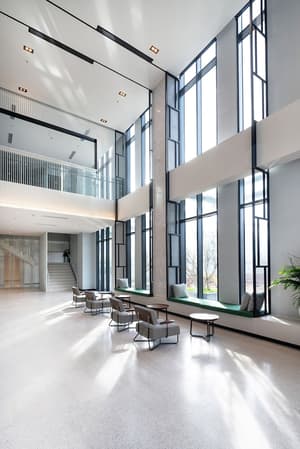 thumbnail: Interior entrance