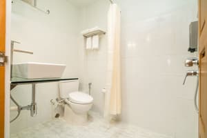 thumbnail: Bathroom
