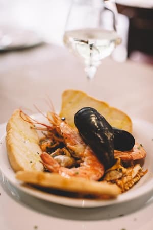 thumbnail: Restaurant