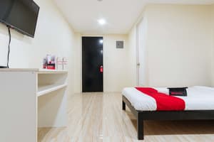 thumbnail: Room