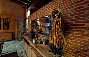 thumbnail: Interior