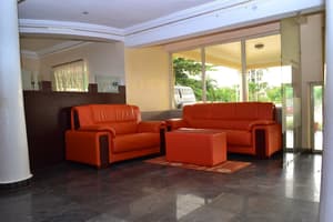 thumbnail: Lobby sitting area