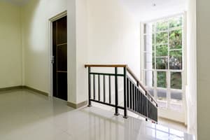 thumbnail: Interior detail