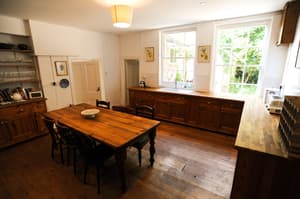 thumbnail: Breakfast area