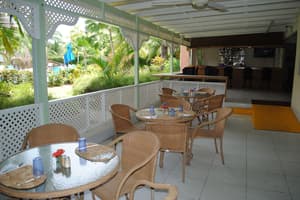 thumbnail: Restaurant
